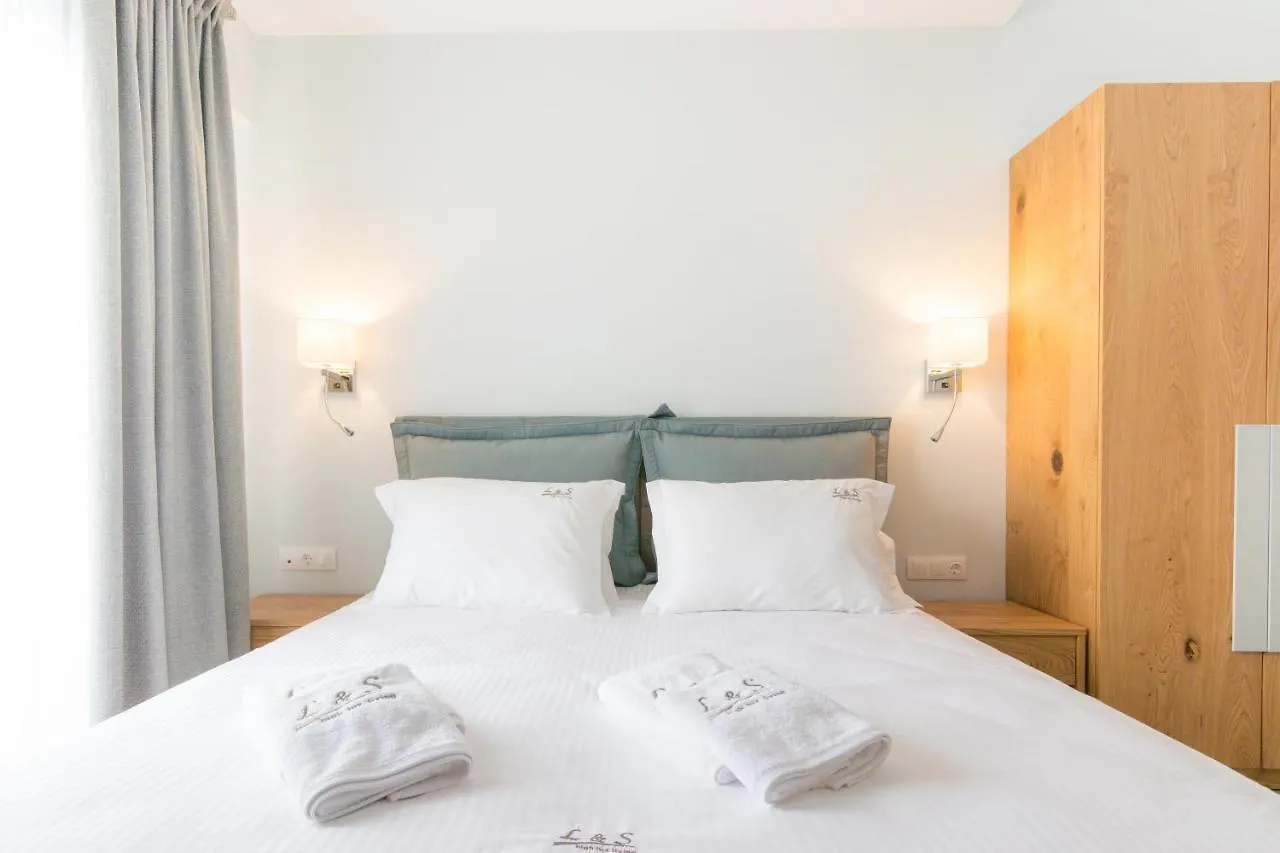 Apartment Leon Villas Nikiti  Greece